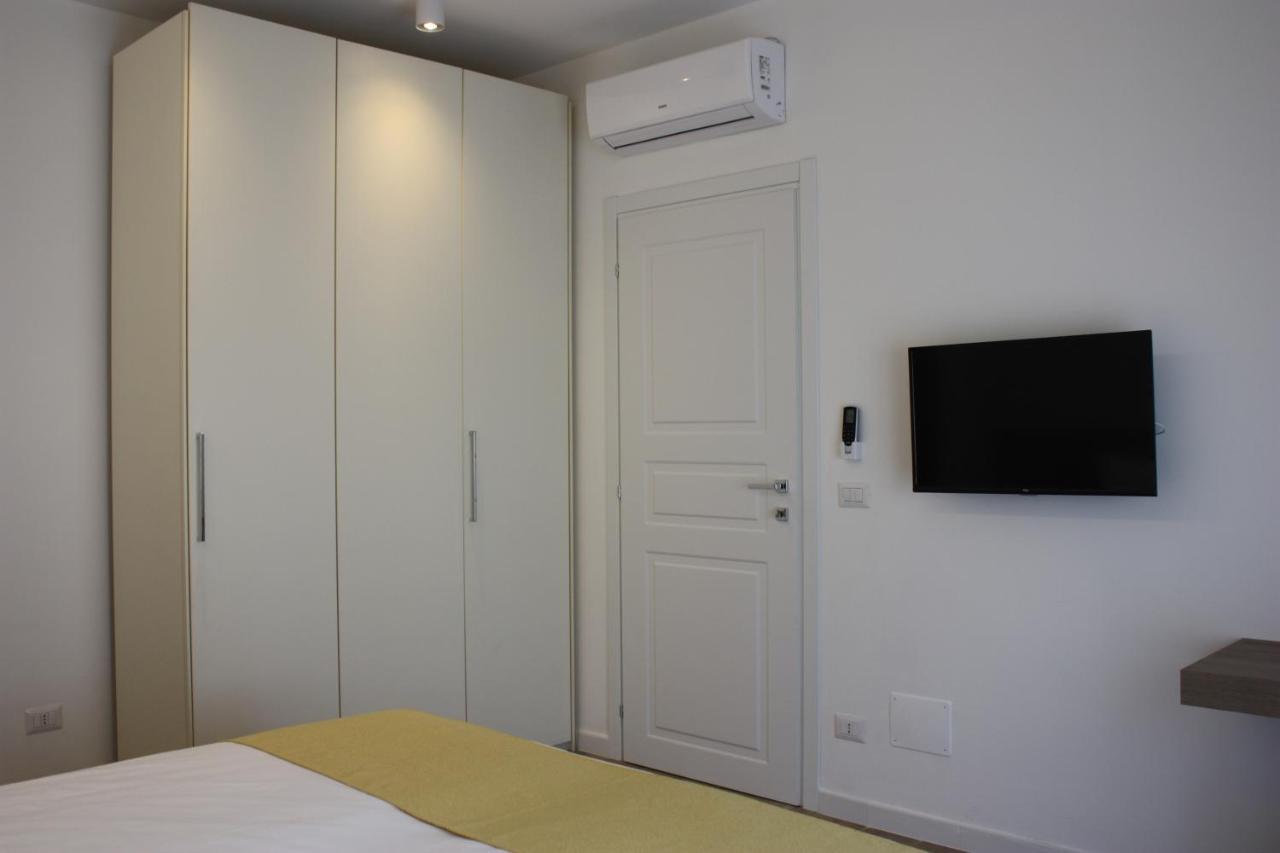 Strettomare-Business & Travel Apartment 雷焦卡拉布里亚 外观 照片