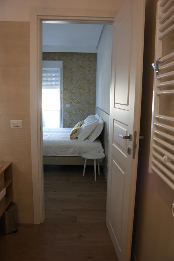 Strettomare-Business & Travel Apartment 雷焦卡拉布里亚 外观 照片